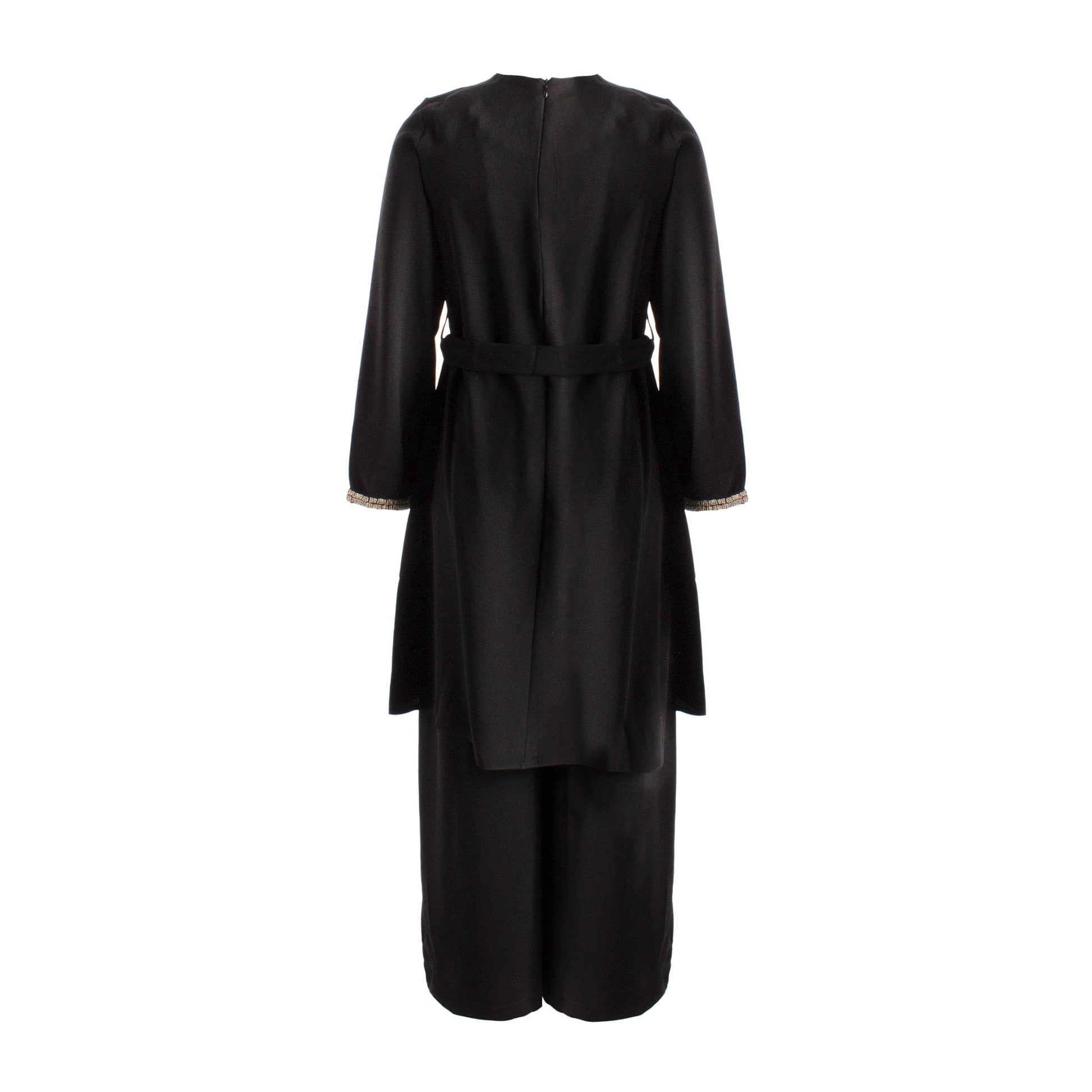 Upgrade your wardrobe with this elegant and modest black tunic and pants set from Jolie Nisa