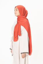 Load image into Gallery viewer, jolienisa Deep Fire Modal Crinkle Hijab
