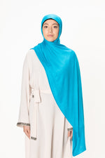 Load image into Gallery viewer, jolienisa Premium Jersey Cotton Hijab Turquoise
